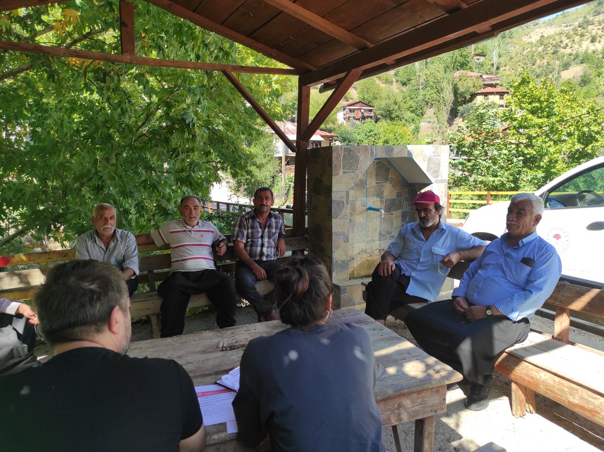 fekeilcetarim01's tweet photo. #Çürükler ve #Göbelli mahallelerimizde çiftçilerimize #ÇKS ve #Bitkisel #Üretimde #Yeni #Destekleme #Modeli hakkında bilgi verildi.
@TCTarim
@ibrahimyumakli
@gthb_adana
@hakki0106 https://t.co/N4AbX9qEyz