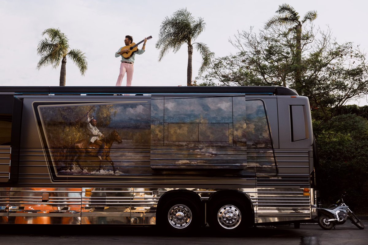 jakeowen's tweet photo. There once was a guy from Florida
He rode around in a VW Van
He never wore shoes, just flip flops to cruise
And lived life without any plan… https://t.co/SKXmKa24qs