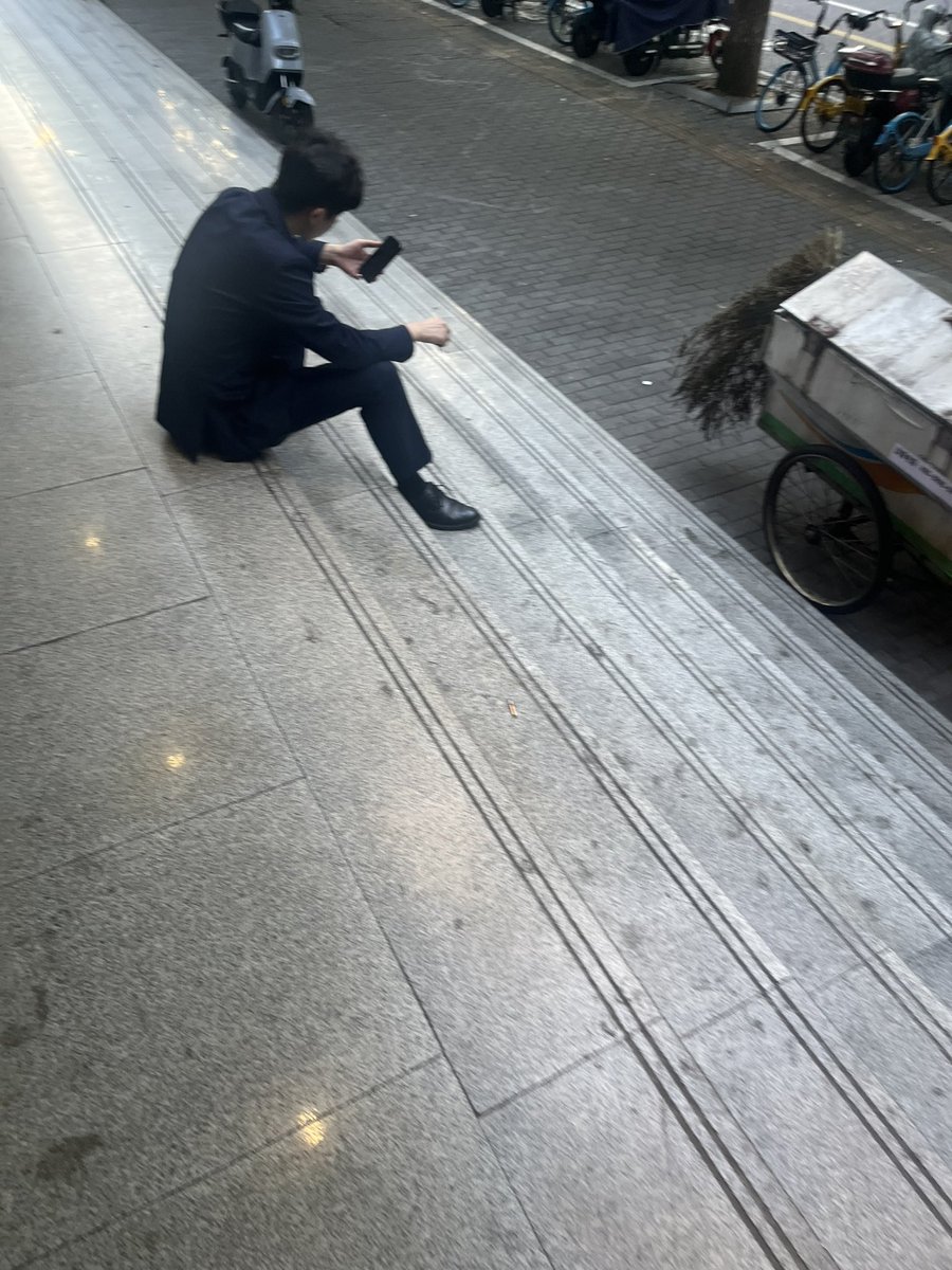 喜欢暴露的小骚骚 tweet media