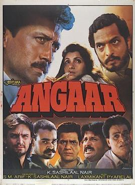 BollywoodAlarab's tweet photo. نحتفل بمرور 32 سنة على إصدار فيلم #Angaar من بطولة جيكي شروف نانا باتيكار وقادر خان واوم بوري وديمبل كباديا وإخراج شاشيلال ناير نوعه اكشن وإثارة كانت الفكرة ضم سني ديول في دور البطولة لكن لسبب ما تم ضم جيكي وفاز نانا باتيكار بجائزة افضل ممثل في دور سلبي https://t.co/zFMSA7dnDj