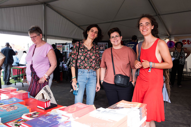 RosaluxEuropa's tweet photo. At @manifiesta_be we had the pleasure the meet with newly elected MEP @CaroRackete! 

(pictures @LouSchmidtPhoto) https://t.co/2JAyeyhR7i