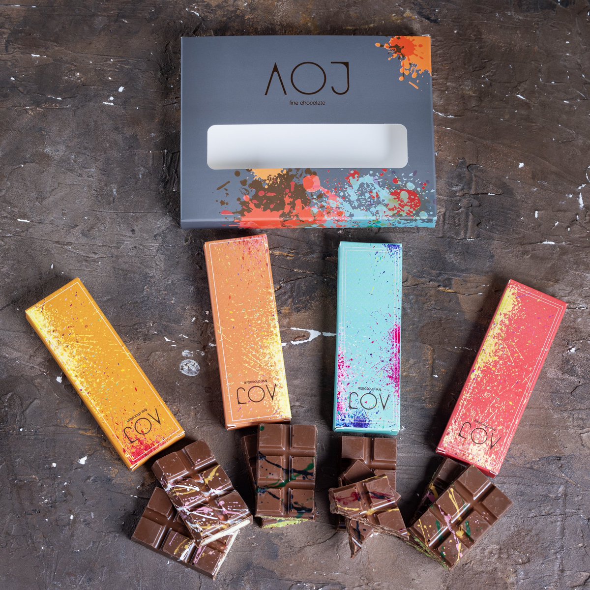AojChocolate's tweet photo. أربع الواح من الشوكلاته في صندوق أنيق، خيارك الأمثل لمشاركة الشوكلاتة مع الأهل والأصدقاء

@jahezapp
@thechefz_ 
@hungerstation
أو عبر موقعنا الإلكتروني 
#الرياض  #الدرعية #شوكلاته #الهبة https://t.co/SZr3tNR4se