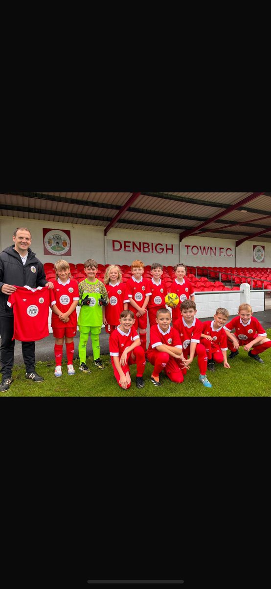 Llaeth y Llan are proud to sponsor the Denbigh Dragons U10’s Football Team kit again this year. Good luck for the new season. 💪⚽️Pob hwyl i chi gyda’r tymor newydd. ⚽️💪    #grassroots #denbighfootball #football #proudsponsor #newseason