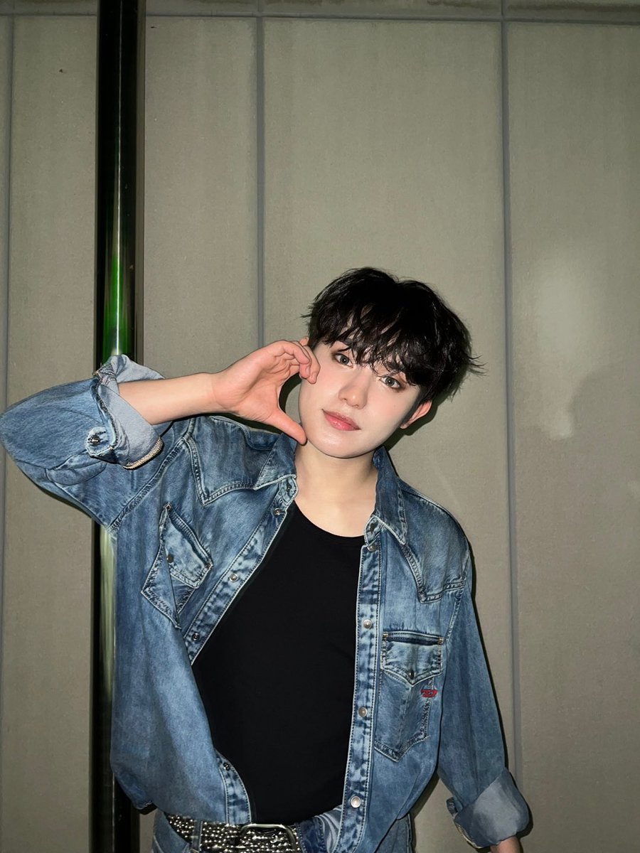 [#밀] 나 어떤데?💙

#OnlyOneOf #온리원오브