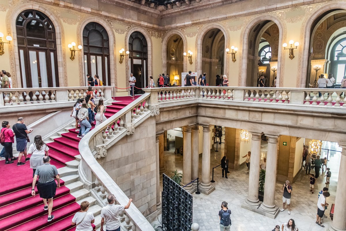 Parlament de Catalunya tweet media