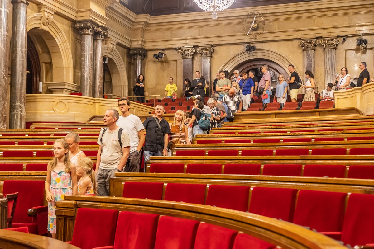 Parlament de Catalunya tweet media