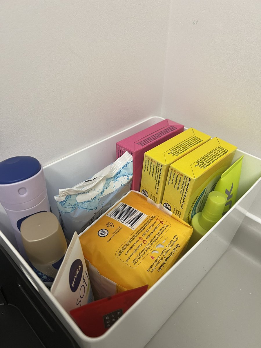 AbigailBeddow's tweet photo. I’m really pleased with my small wellbeing/self care set up I have made for my staff. There’s a caddy for personal hygiene needs, mirror, well being info and every week I will be posting an inspirational note to start their day. It’s the little things #nursingmanager #nhsleaders https://t.co/eAOHhJSZd3