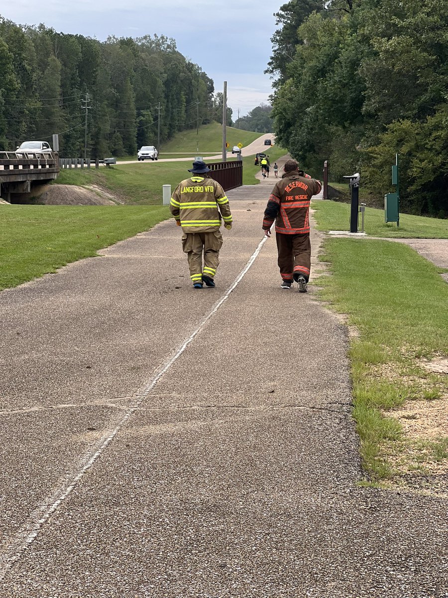 SheritaS's tweet photo. My son is doing 11 in his turnouts this AM. #wedontforget #firefamily #firemom https://t.co/IlTGr7VuMo