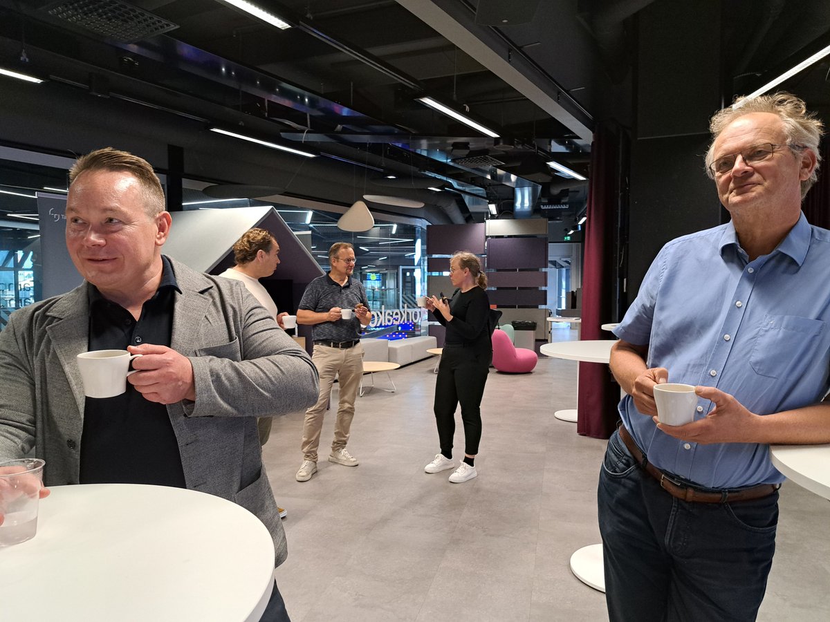 CorelabLive's tweet photo. #FutuRED oli tänään KCRED-hankkeiden äärellä Paidialla! Kuulimme tuloksia #ARVO ja #E3 -hankkeista, sekä pohdimme mm. valmisteilla olevan data- ja tekoälystrategiat kestävän liiketoiminnan kehittämisessä -projektin hyötyjä.
Kiitos kokoustajille!
@TampereUni #paidia https://t.co/bMN5O2WOis