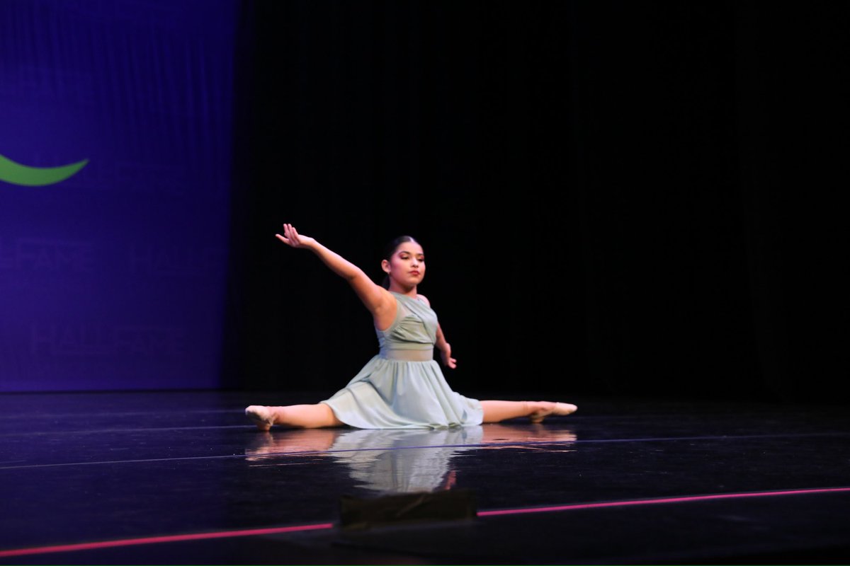 KarinaSoD's tweet photo. Born to dance. 
#houston #Texas #Wednesday https://t.co/wf2ifIxnQa