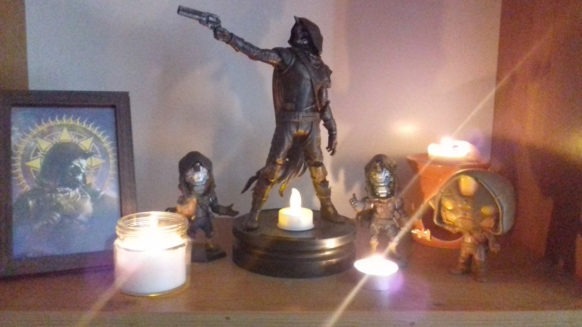 YaBoiJayBay's tweet photo. I was unfortunately late again this year. And it will be the last.

It's been 6 years since we lost our boy Cayde-6 and 3 months since he went out on his own terms.

Goodbye Cayde.
#Destiny2 #DestinyTheGame https://t.co/5nfLroxfuq
