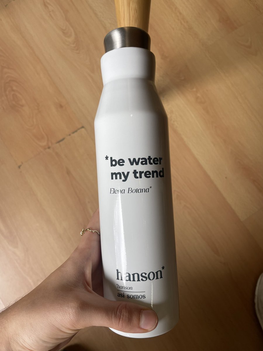 puede ser la mejor botella para una social media manager? sies