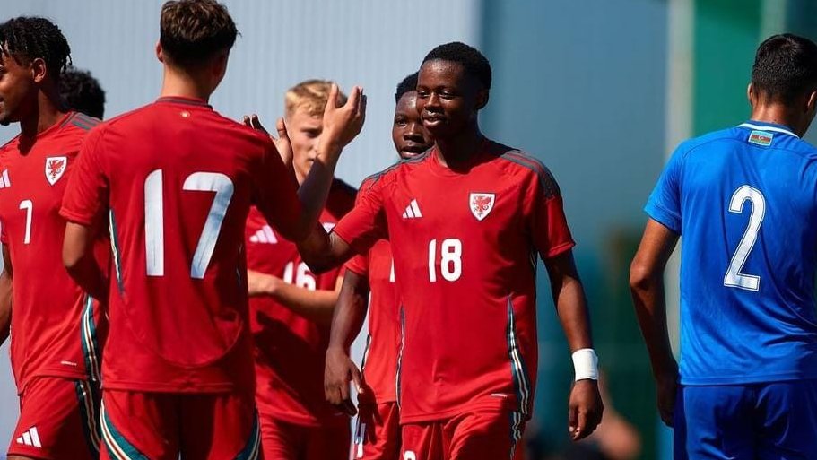 BCFCAcademy's tweet photo. Romelle Donovan sets up a goal for England Under-19s against Italy. ⚽️

Menzi Mazwi scores his first international goal with Wales Under-19s. 🏴󠁧󠁢󠁷󠁬󠁳����

Northern Ireland Under-21s' Tommy Fogarty puts in a huge defensive shift against England. 🛑

A big week for our international youngsters!