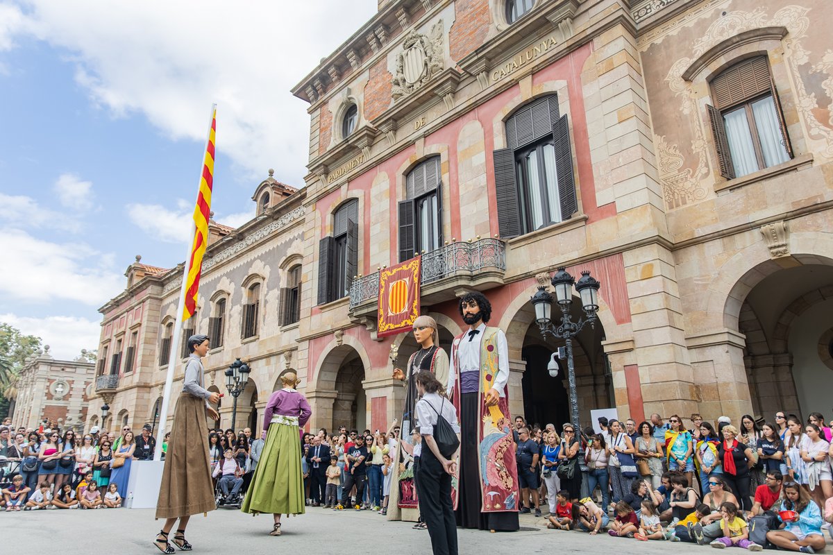 Parlament de Catalunya tweet media