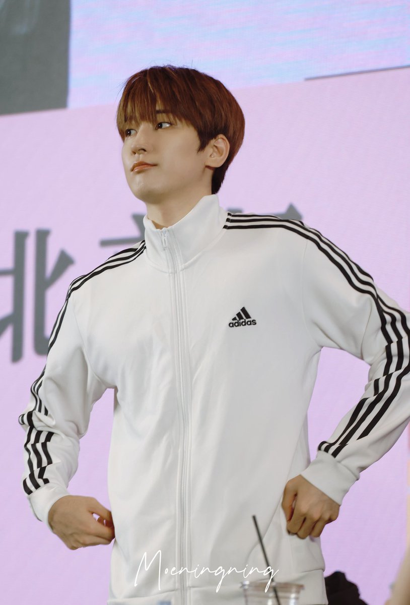 Moe 닝닝 tweet media