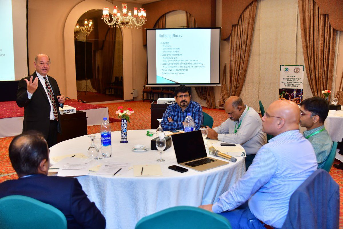SECPakistan's tweet image. Successful completion of the Islamabad Training on Developing Pakistan’s Commodity Futures Market! Valuable insights were shared on building an efficient, transparent market with the agenda: 'Connecting Markets, Growing Opportunities.' #CommodityFutures #MarketDevelopment