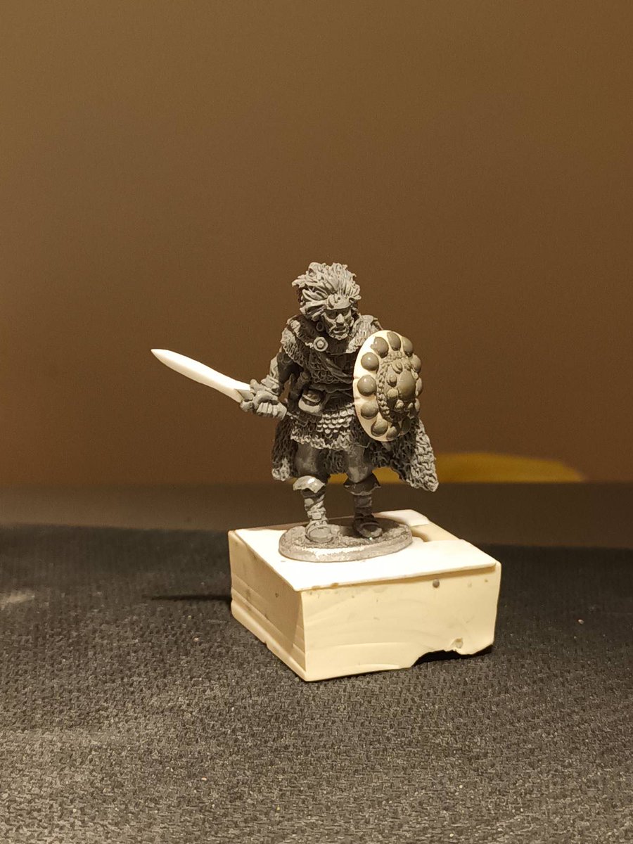 LucidEyePublish's tweet image. The latest Jim Fitzpatrick miniature, WIP- coming soon!
Cú Chulainn
#jimfitzpatrick #wip #miniatures