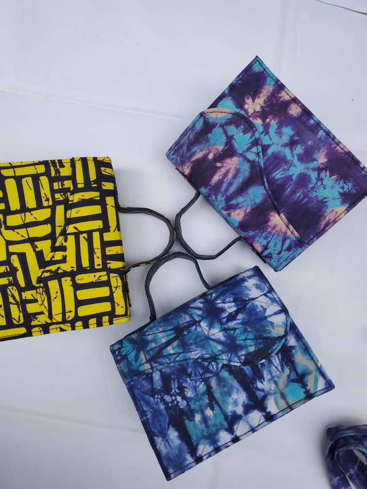 TemiofRubyz's tweet photo. Hello, 

I am Temi and I make functional fashion pieces from and with African prints. 

I am available to take single, bulk and customized orders. 

Lagos, Ibadan https://t.co/7jlqA8f6wN