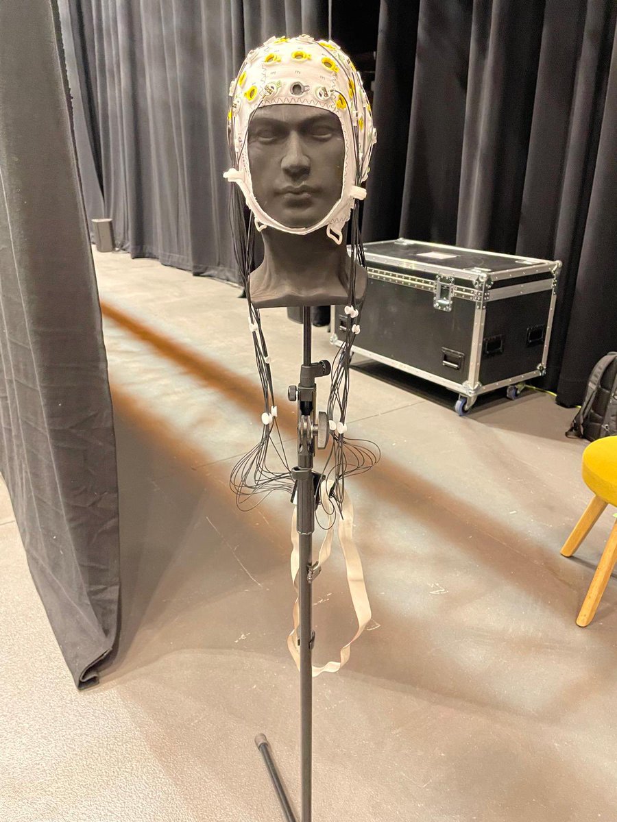 When my favourite things come together… #science, #industy &amp; #media. 

Great geeky day <a href="/ucl/">UCL</a> #PEARL with <a href="/BBCRadio4/">BBC Radio 4</a> learning about how stronger demographic #data can design more equitable spaces for all. 

Look forward to <a href="/BBCRadio4/">BBC Radio 4</a> reporting <a href="/Arup/">Arup</a> insights!