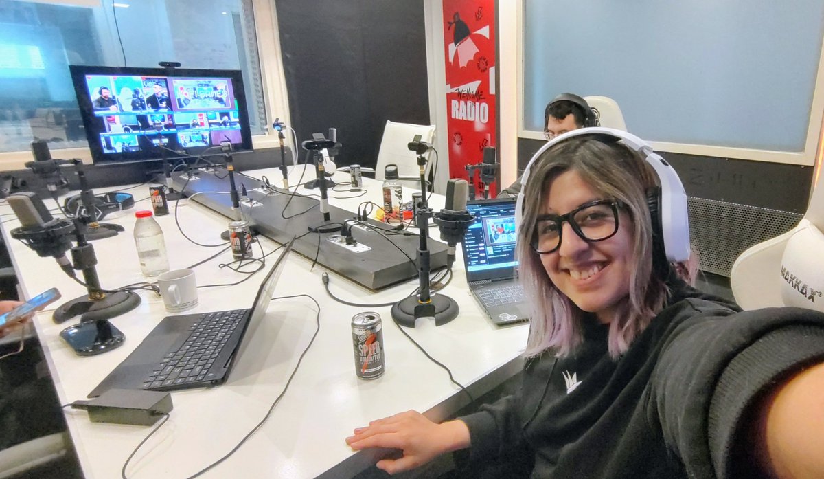 EN VIVO: PS5 PRO, Ubisoft, entrevista a "La Guarida" 🎙️✨ 

Twitch .tv/KofiGamesOK