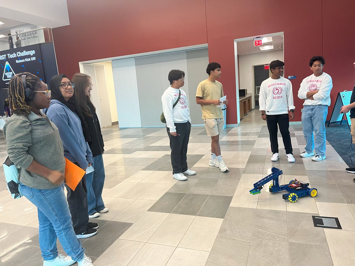 HSI_Sugarland's tweet image. 🚀🤖 Exciting news! Our HSI-SL FTC Robotics teams kicked off the season at San Jacinto College with a bang! Team MUSTANG 10354 was invited to share their Think Award experience. We’re pumped for this year’s challenge! Go Mustangs!! 🌟🔧 #FTCRobotics #MustangPride #SeasonKickoff24