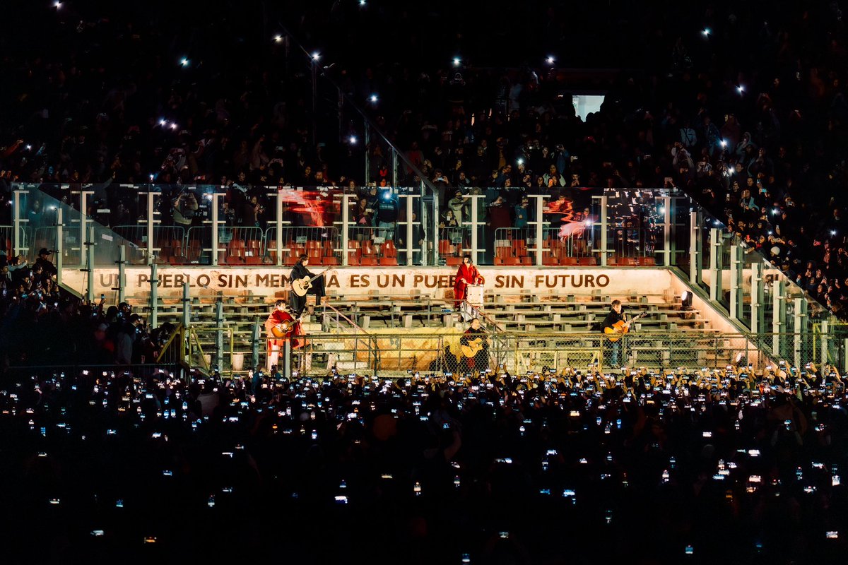 Un pueblo sin memoria es un pueblo sin futuro 🌹 #11Septiembre