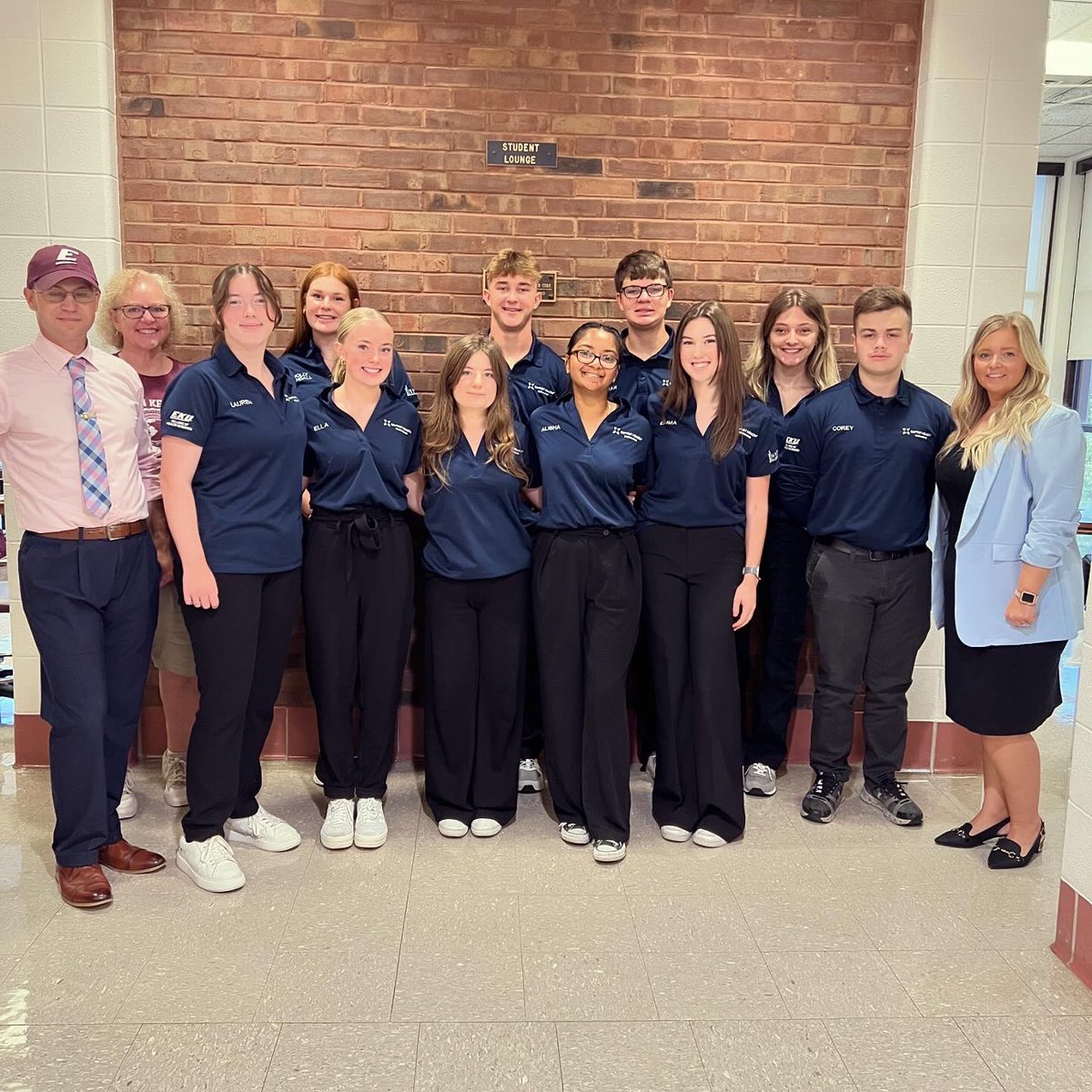 EKU_CHS's tweet image. The MEA Junior Cohort spent their first morning on campus with Dr. Marion, Grabeel, and Professor Hisel in our @ehs_eku department! Thank you to them for their hard work and dedication to our MEA Students! 🔬🧪🥽🧫