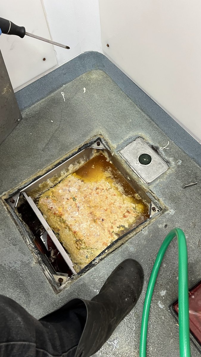 CorpPumping's tweet image. Grease interceptor service is needed by:
Restaurants, Cafeterias and Food Courts, Food Processing Facilities, Commercial Kitchens

Grease interceptor service:
Cleaning
Maintenance
Pump-Outs
Emergency Help
Call us (305)859-1314 
#greaseinterceptor #restaurant #pumping #Miami