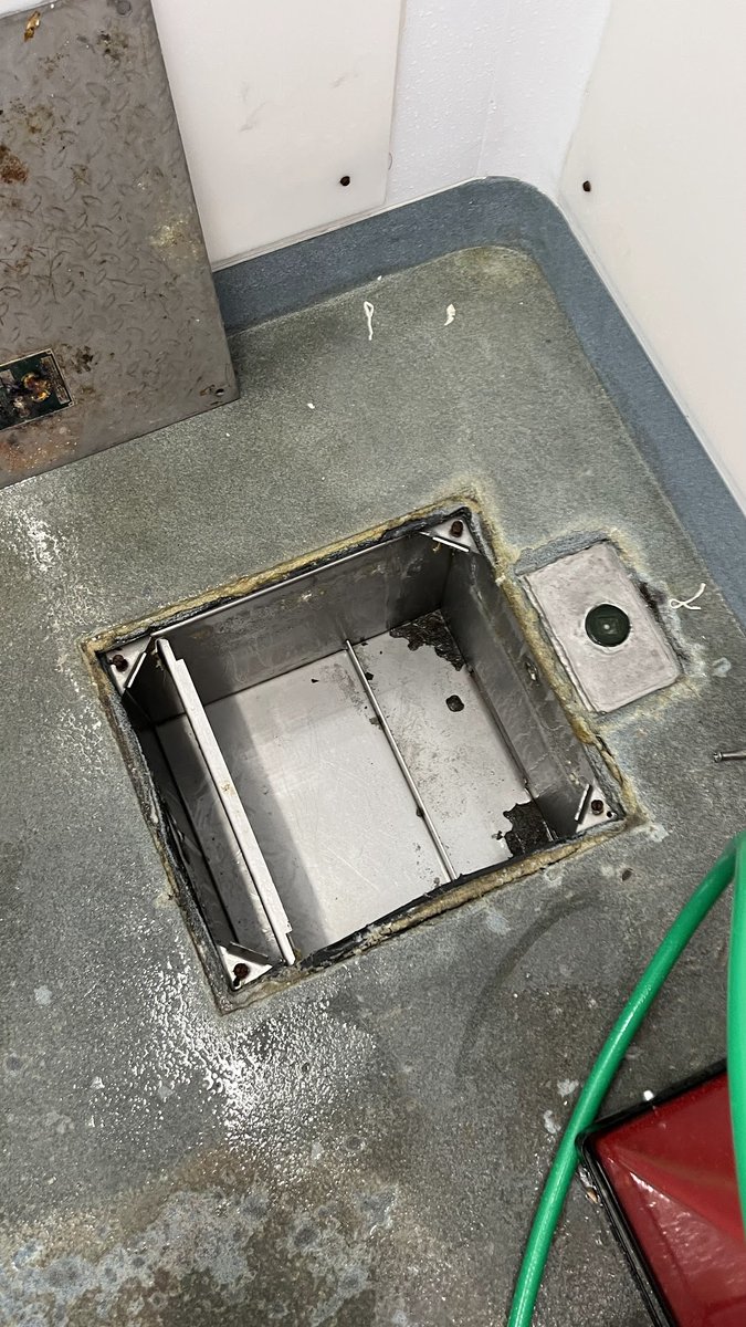 CorpPumping's tweet image. Grease interceptor service is needed by:
Restaurants, Cafeterias and Food Courts, Food Processing Facilities, Commercial Kitchens

Grease interceptor service:
Cleaning
Maintenance
Pump-Outs
Emergency Help
Call us (305)859-1314 
#greaseinterceptor #restaurant #pumping #Miami