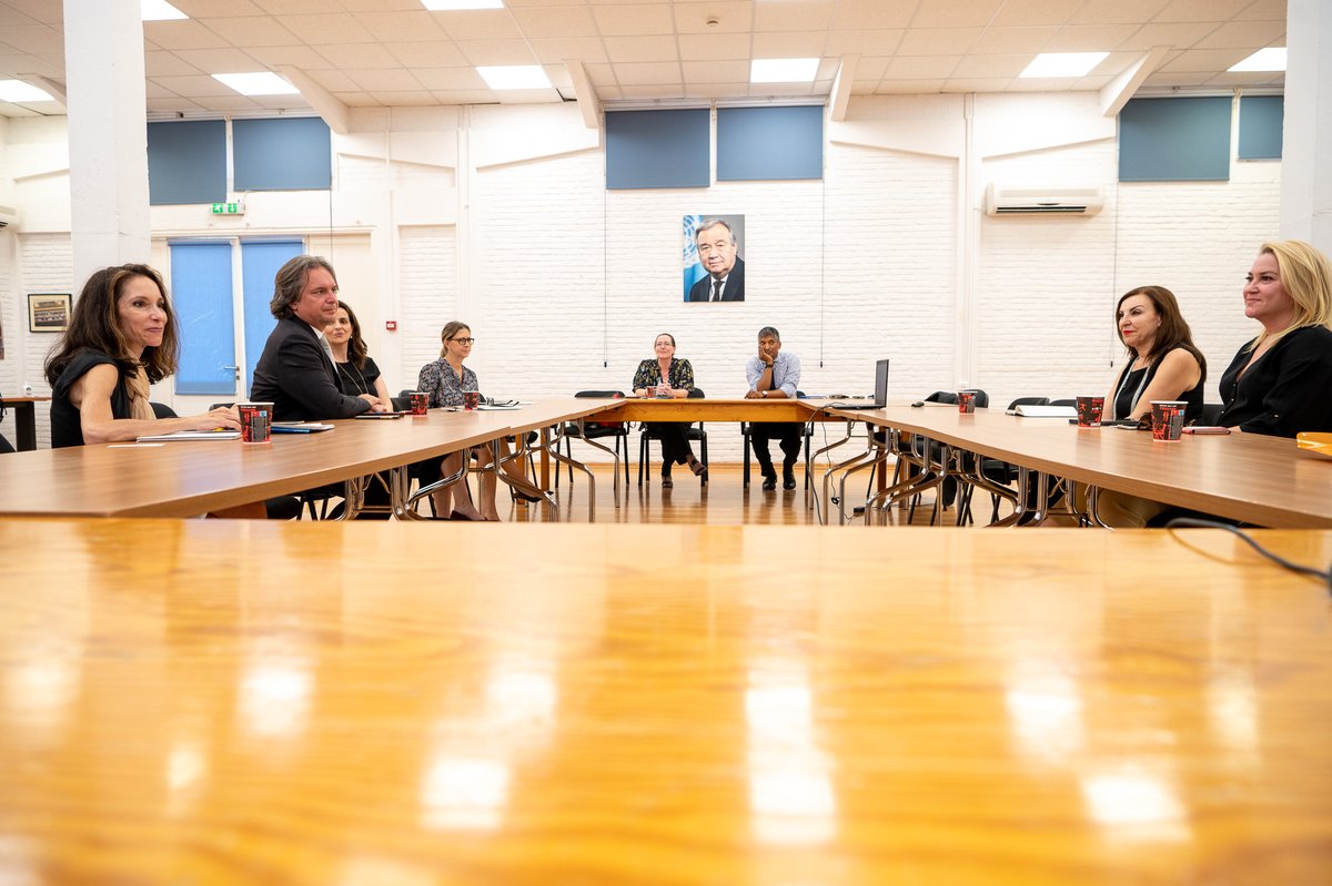 Supporting ♀️-led initiatives and women's voices, @UN_Cyprus hosted a meeting between 🇨🇦 Ambassador for Women Peace and Security <a href="/jacqui_oneill/">Jacqueline O'Neill @jacquioneill.bsky.social</a> and the Cyprus Women’s Bicommunal Coalition @CYPWBC on how to ensure an #inclusive and meaningful #peace process.