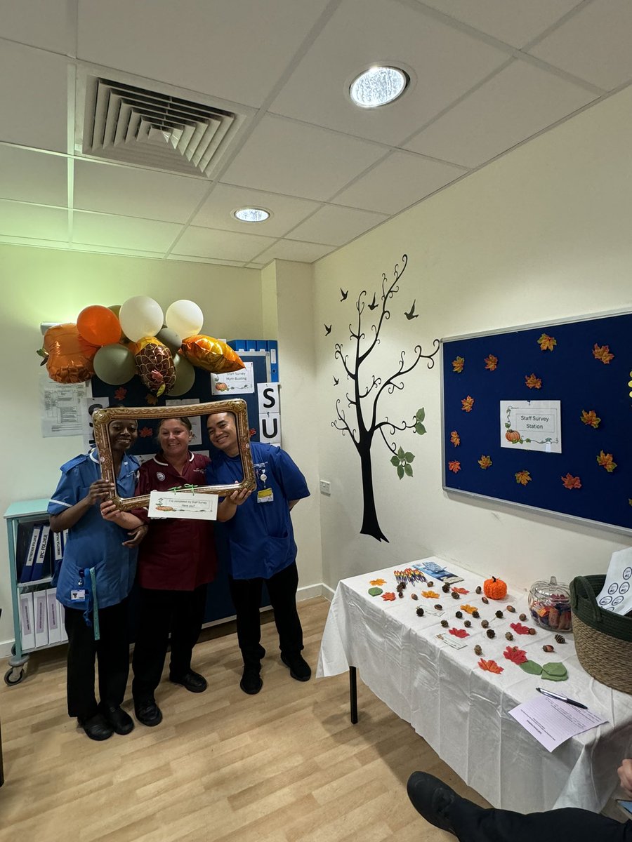 #TeamEM/Acute Med tree is growing!😁 Our direct care teams appreciate the little things.👍👍 #EveryVoiceCounts #NSS24 #YourVoiceMatters #EMStaffRaffle #Freebies