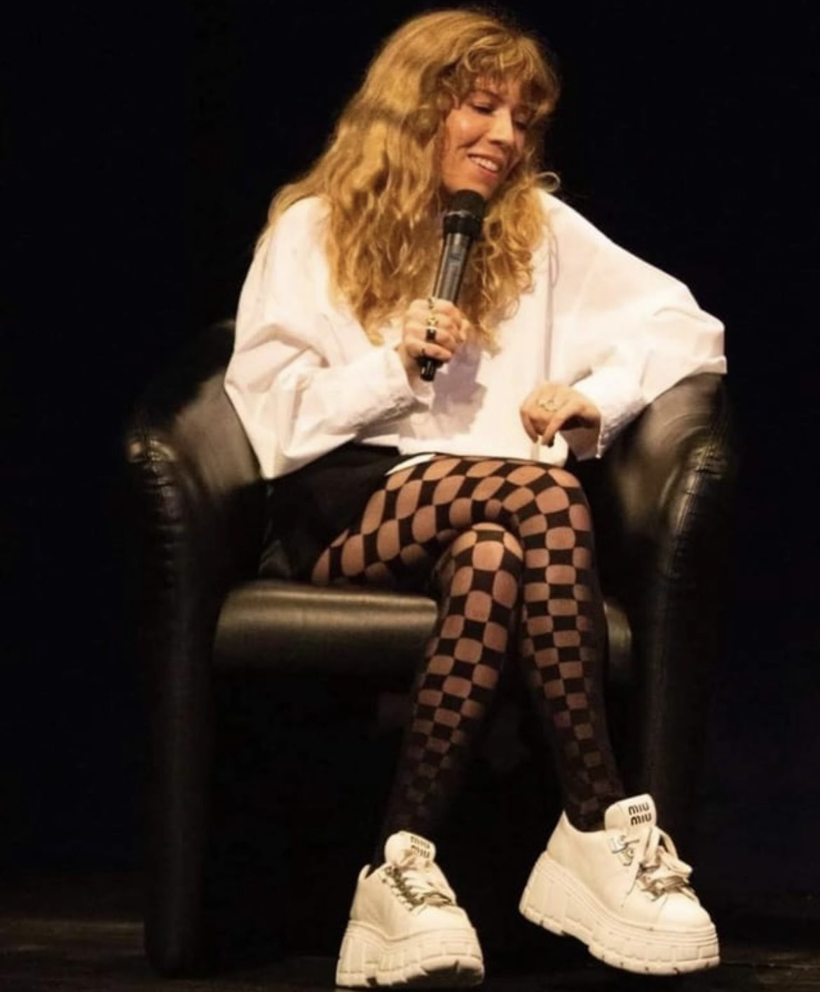 jennette mccurdy pantyhose  / X