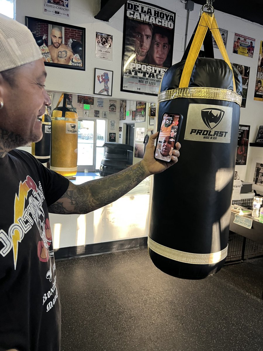 FaceTime with #charlesbarkley talking about my upcoming fight!