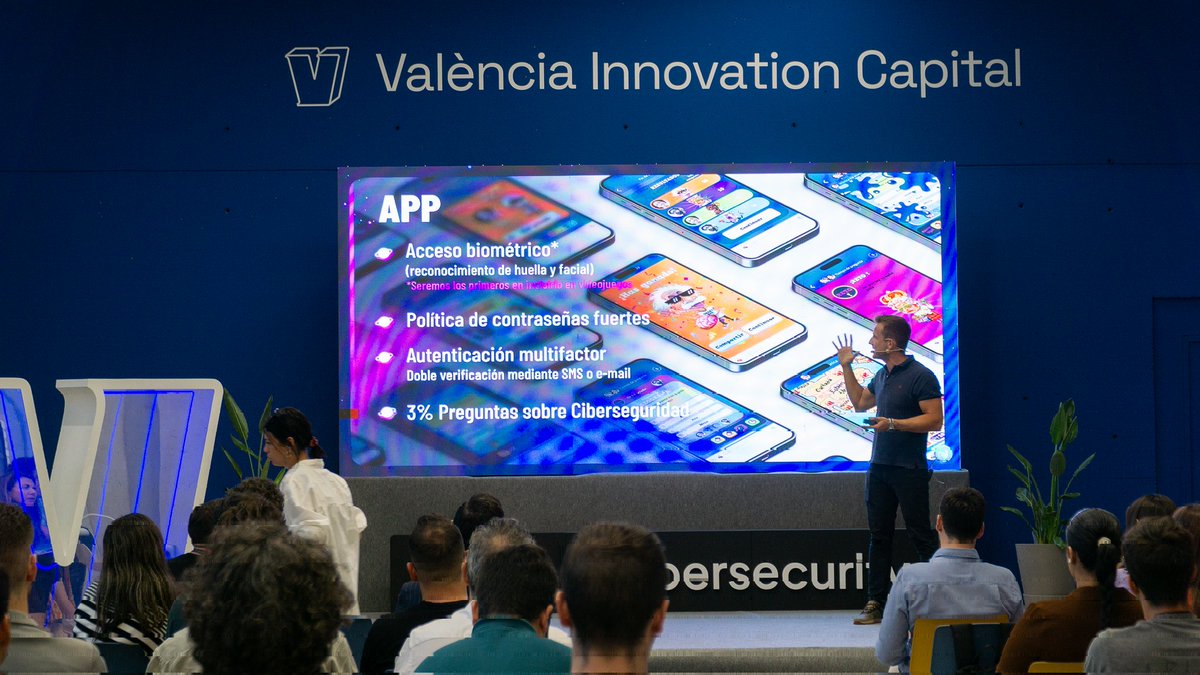 BogdanTapu's tweet image. ¡Es un honor compartir que World Challenge Game ha conseguido el tercer puesto en el Demo Day de la 1ª edición del #CybersecurityStartupProgram! 🛡️
Este logro es especialmente significativo para nosotros, ya que refleja el arduo trabajo y la pasión de todo nuestro equipo por…