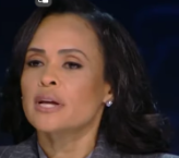 NahBabyNahNah's tweet photo. Why was @LinseyDavis wearing the same earbud earrings as @KamalaHarris? https://t.co/DXWyHtrppQ