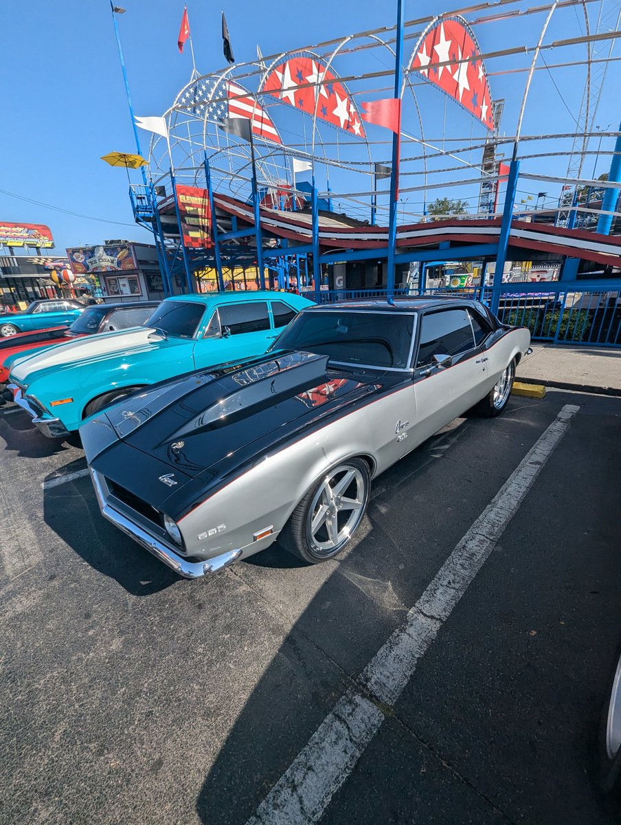 Spaztazim's tweet image. hotrods, horsepower, and the mountains— where my car people at? #pigeonforge #rodrun #fallrodrun2024