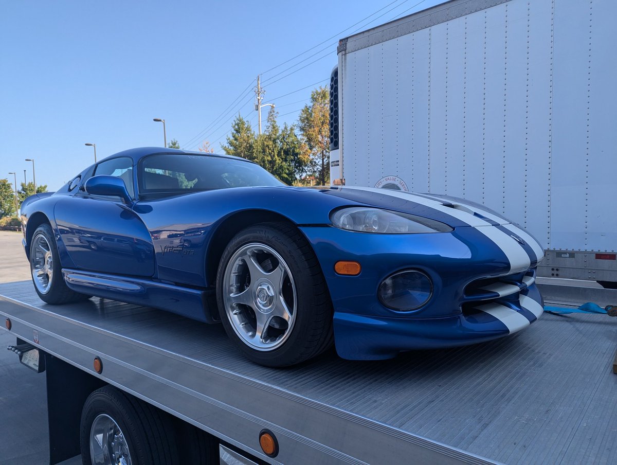 Spaztazim's tweet image. hotrods, horsepower, and the mountains— where my car people at? #pigeonforge #rodrun #fallrodrun2024