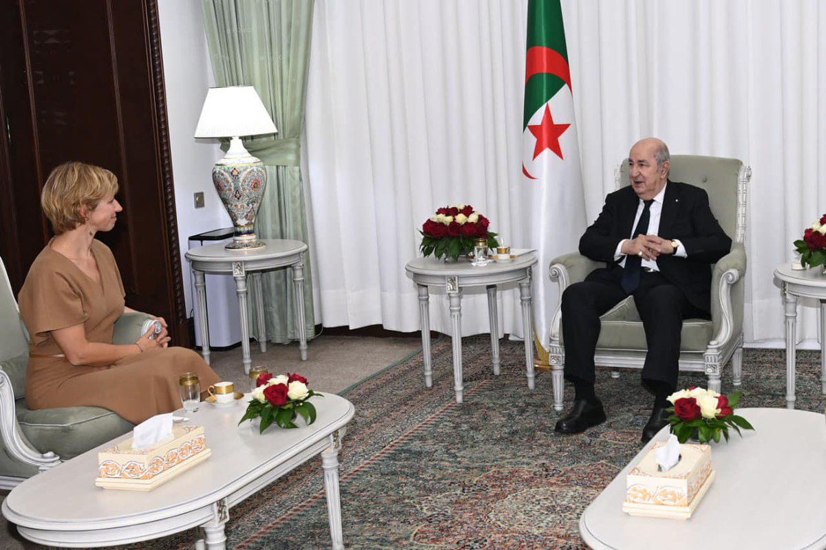 Le Président de la République Abdelmadjid Tebboune a reçu aujourd'hui <a href="/AClaireLegendre/">Anne-Claire Legendre</a>, conseillère Afrique du Nord et Moyen Orient du Président de la République  Emmanuel Macron