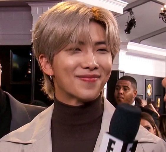 تولد صاحب زیبا ترین چالگونه و لبخند های دنیا مبارک
HAPPY BIRTHDAY NAMJOON 
HAPPY BIRTHDAY RM
#30YearsOfJooniverse
#OurVoiceOurShoulderRM
#OurRightPlaceRM
ALL DAY WITH RM
SPRING WILL COME BACK RM
HIT THE BDAY CLUB WITH RM
GREATFUL FO RM
<a href="/BTS_twt/">방탄소년단</a>