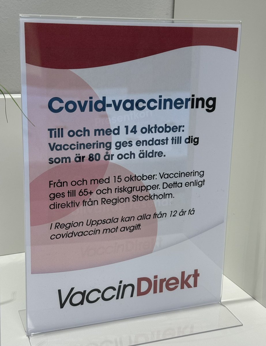 maskupsweden's tweet photo. Stockholmarna står ovaccinerade i vinterns covidvåg 🤷‍♂️ https://t.co/7p39RVnQ6C