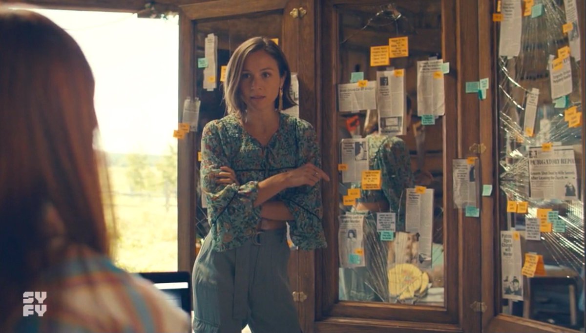 nanceevdb's tweet photo. The barn… WayHaughy research central 😊
#WayHaughtWednesday #WynonnaEarp #Vengeance #Tubi https://t.co/MQ1EI1OIRH