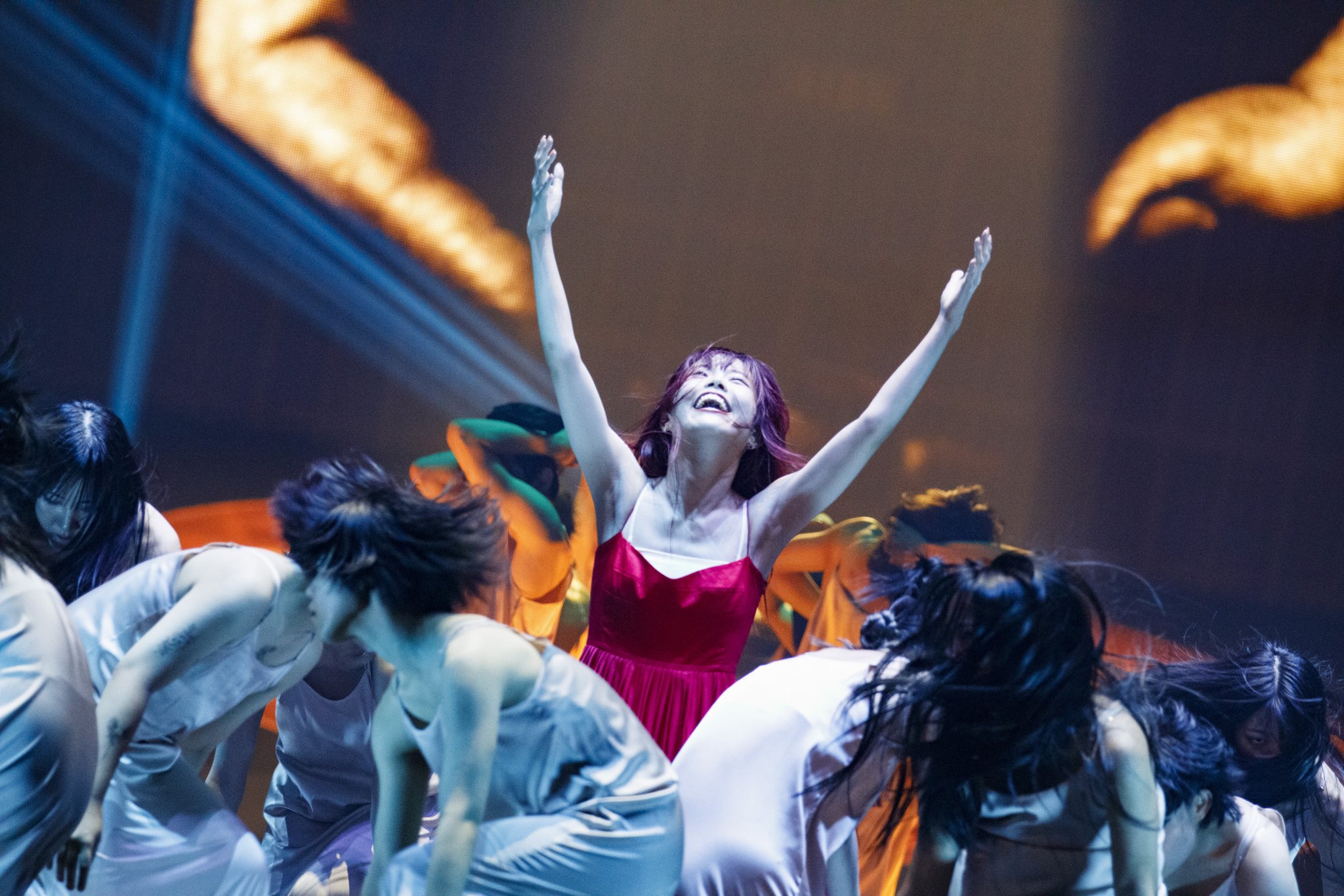 GXNH_VBb0AENaEP.jpg:large