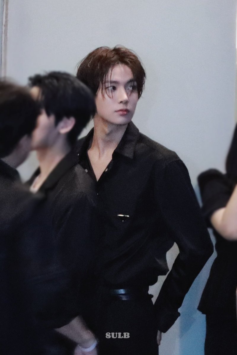 sulb1015's tweet photo. -240911 🖤🤵🖤

#HEESEUNG #ENHYPEN_HEESEUNG #ENHYPEN #희승 #엔하이픈 https://t.co/eoJav5jkIO