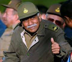 maybelinec1's tweet photo. Los Estudios Siboney de la EGREM en Santiago de Cuba recuerdan al Comandante Juan Almeida Bosque a 15 años de su partida física.
!Asi te recordamos comandante¡
#Cuba #AlmeidaVive #AquiNoSeRindeNadie #SantiagoDeCuba #EGREM https://t.co/1QYnB3IknU
