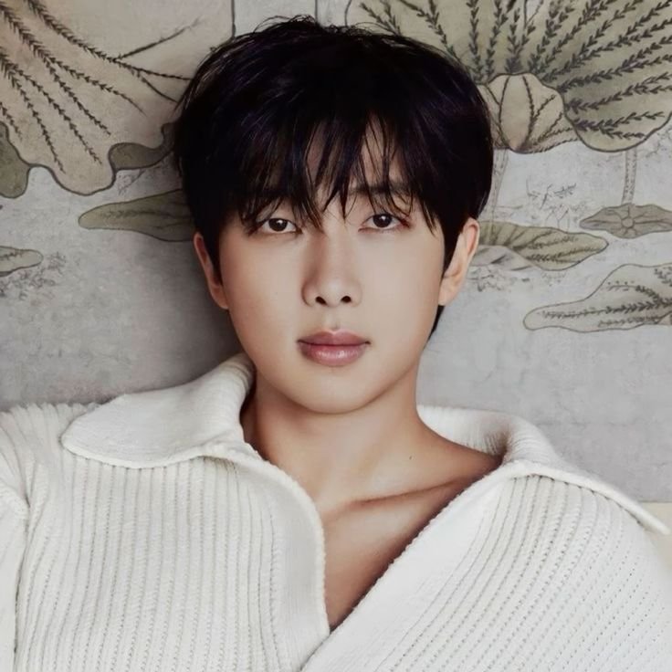 jeje__twt's tweet photo. happy birthday namjoon 🎉🎉💜

uri leader kim namjoon fighting buat semua kegiatan wamilmya💜 bahagia selalu🤗✨🎉💜💜

happy birthday my love🤗💜
happy namjoon day💜💜
#KimNamjoon #NamjoonDay #HappyNamJoonDay
#HappyBirthdayRM https://t.co/GSVG5Ww2hz
