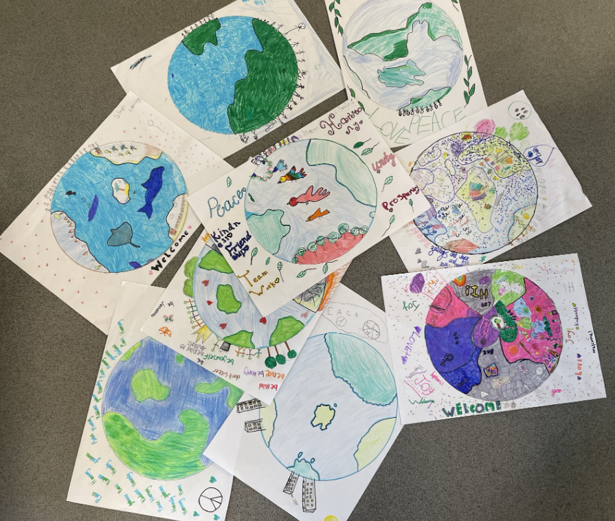 beechhillsch's tweet photo. Your World Challenge 🌎
In year 5, children thought about the impacts of climate change, natural disasters and conflict on the world. They worked in teams and thought about their perfect world. We had some thoughtful & mature discussions. #walkwithamal #actsofwelcome #LittleAmal https://t.co/yr0Jb0LZM1