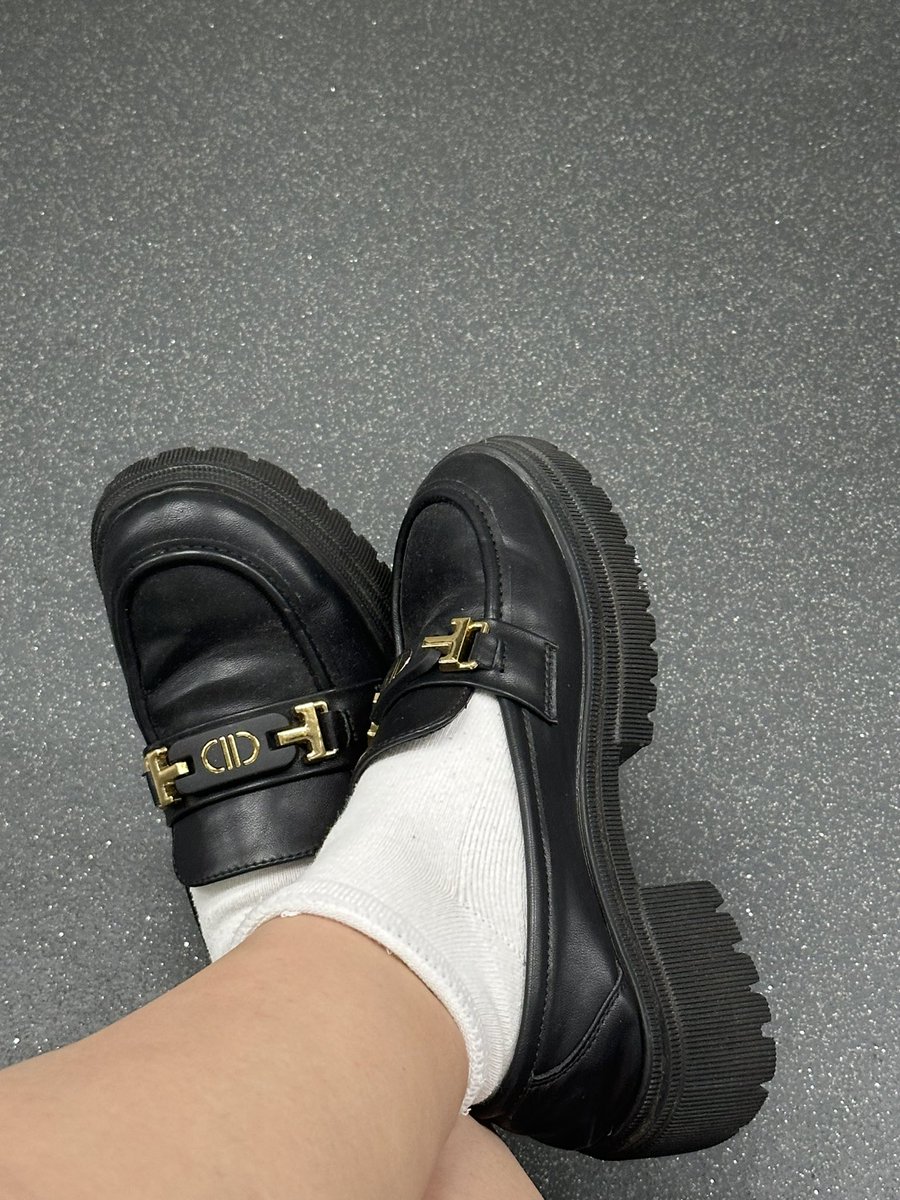 yee2022man's tweet photo. #原味襪 #原味鞋 #二手襪 #原味底褲 #原味胸圍 #學生胸圍 #學生bra https://t.co/RlDlIeEdEx