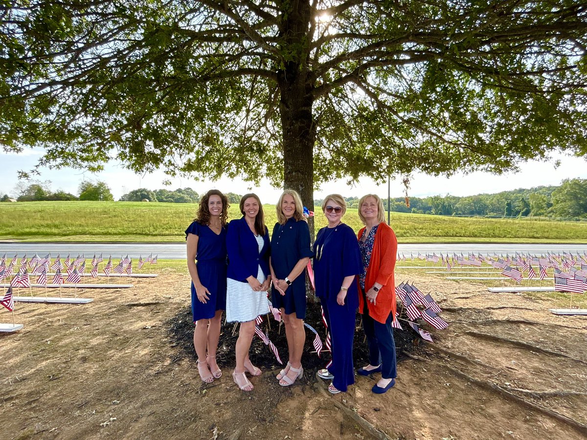 Thank you, Dawn Hudson &amp; the Liberty MS Patriots on a beautiful 9/11 ceremony. Such an important day in our nation’s history - a thoughtful, respectful, inspirational event at LMS. Great to see Liberty’s Mount Rushmore of principals, too!