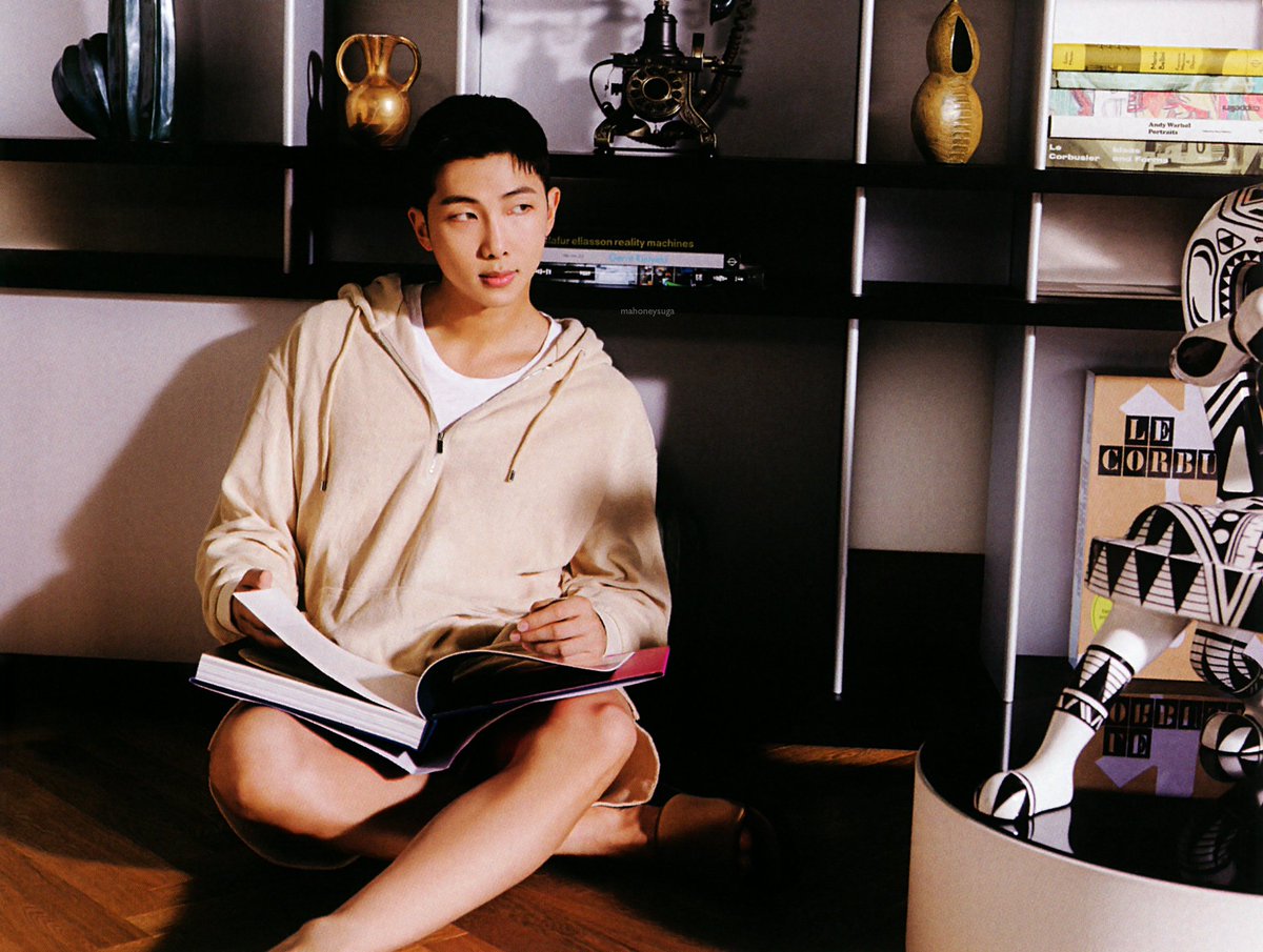 valvxxn's tweet photo. Feliz cumpleaños a mi más grande motivación, a mi chico favorito, lo amo tanto ♡

HAPPY BIRTHDAY NAMJOON
#30YearsOfJooniverse
#OurVoiceOurShoulderRM
#OurRightPlaceRM
#OurHeavenRM
#LostInNamjoon
#HangingTightForNamjoon
#HappyNamJoonDay  
#HappyBirthdayRM https://t.co/fecWrhm68j
