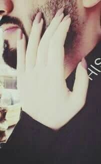 "وتظن أنك بحاجه شديدة للاختفاء، بينما أنت في أمسّ الحاجة لمن يجدك فقط".

- أحمد خالد توفيق